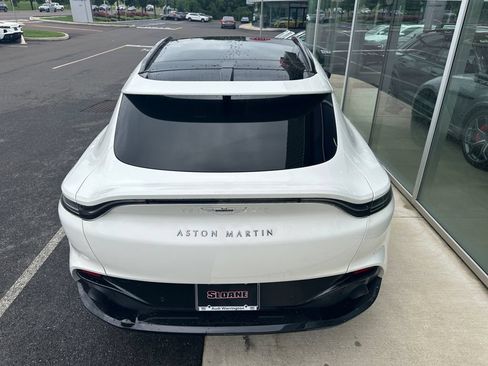 Used 2021 Aston Martin DBX AWD/4WD image 27