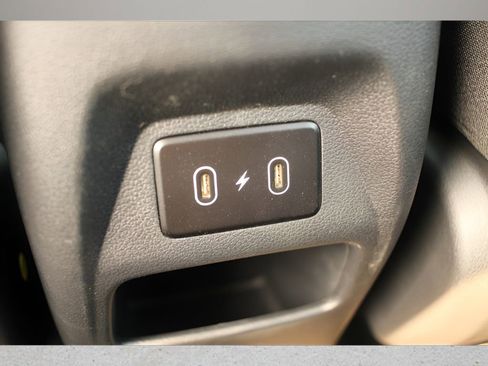 New 2025 Hyundai Venue SEL image 22