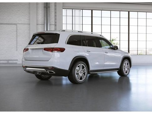 Used 2023 Mercedes-Benz GLS 450 4MATIC image 22