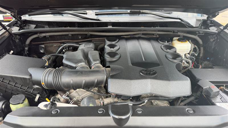Used 2015 Toyota 4Runner SR5 AWD/4WD image 13