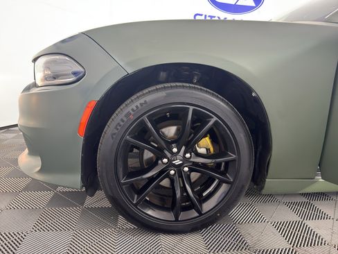 Used 2017 Dodge Charger SXT w/ Plus Group RWD image 12