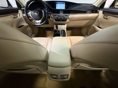 Used 2014 Lexus ES 350 w/ Luxury Package FWD image 70