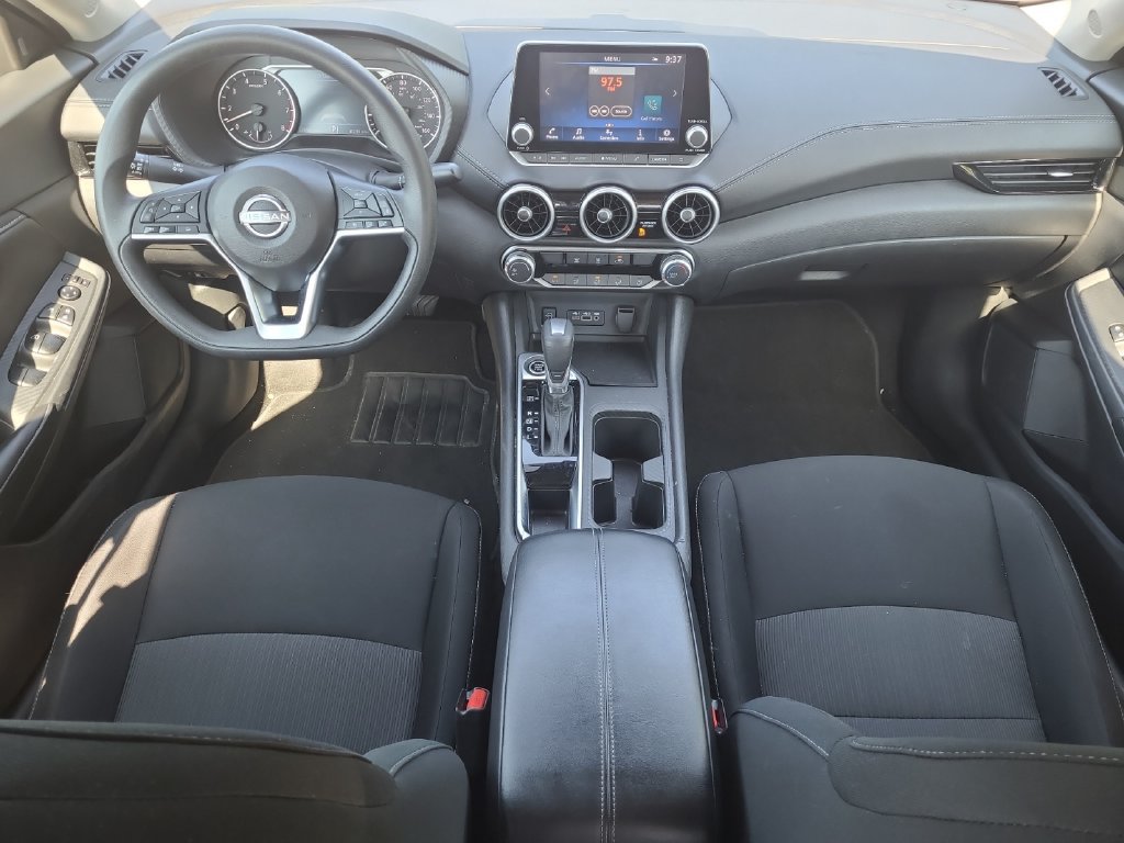 Used 2025 Nissan Sentra SV FWD image 10