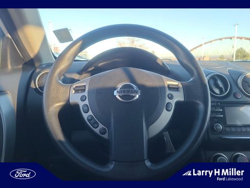 Used 2013 Nissan Rogue SV image 9