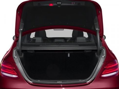 Used 2018 Mercedes-Benz E 400 4MATIC Sedan w/ Premium 1 Package image 15