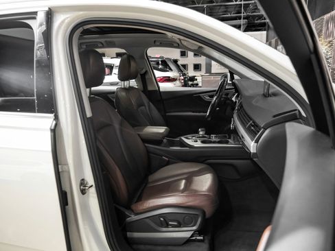 Used 2019 Audi Q7 2.0T Premium Plus w/ Premium Plus Package AWD/4WD image 32
