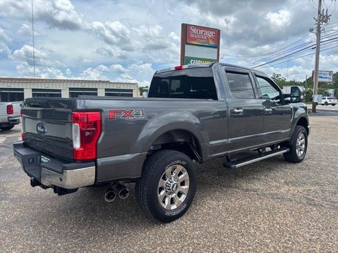 Used 2017 Ford F250 Lariat w/ Lariat Ultimate Package AWD/4WD image 5