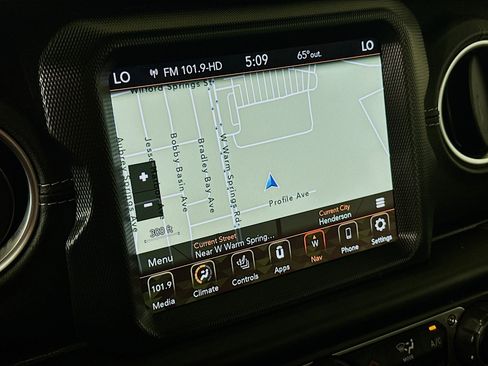 Used 2023 Jeep Wrangler Sahara w/ Cold Weather Group AWD/4WD image 21