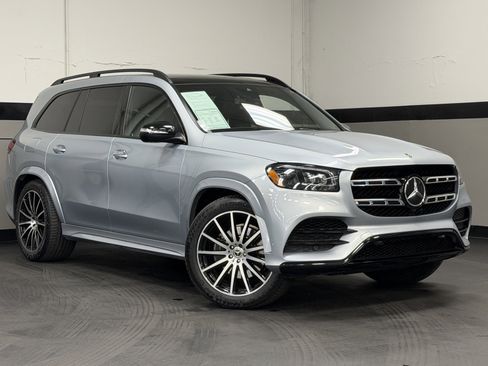 Used 2022 Mercedes-Benz GLS 450 4MATIC image 2