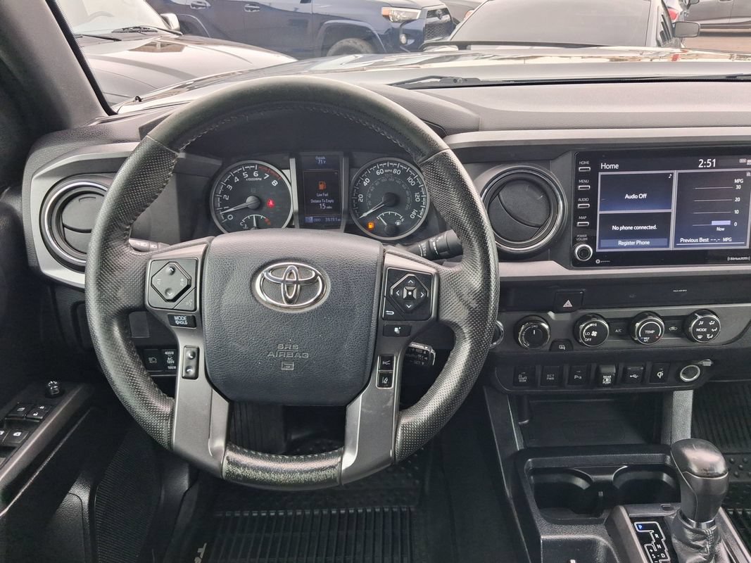 Used 2020 Toyota Tacoma TRD Off-Road w/ Technology Package AWD/4WD image 31