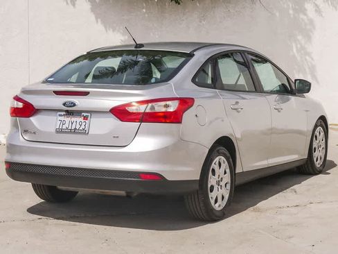 Used 2012 Ford Focus SE image 7
