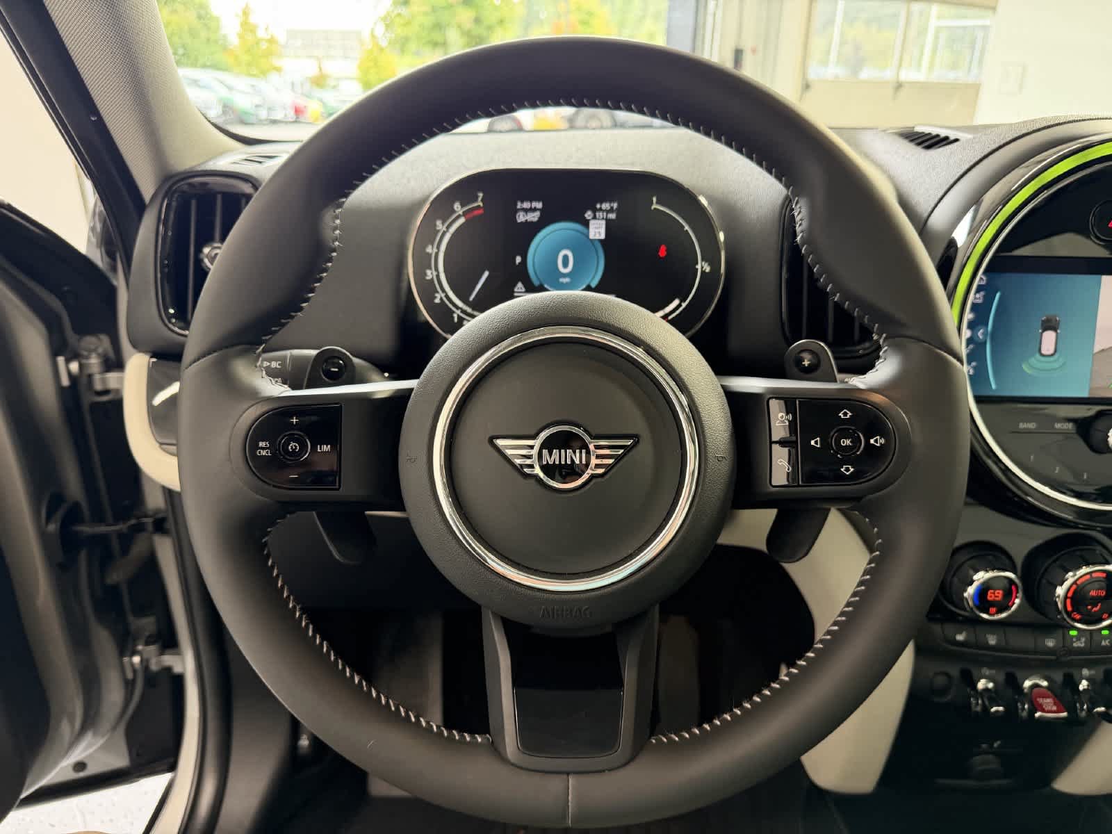 Used 2024 MINI Cooper Countryman S w/ Signature Upholstery Package FWD image 17