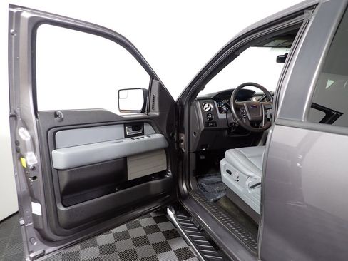 Used 2014 Ford F150 XLT w/ Equipment Group 302A Luxury AWD/4WD image 18
