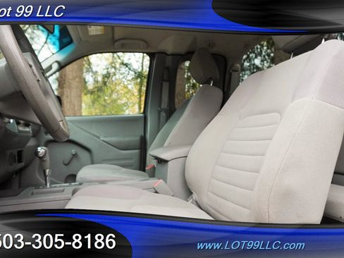 Used 2015 Nissan Frontier S image 2