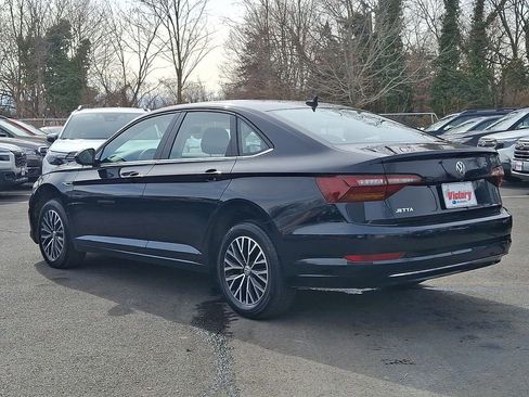 Used 2019 Volkswagen Jetta SEL w/ Cold Weather Package image 4