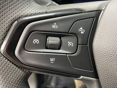 New 2026 Chevrolet Trax LT FWD image 34