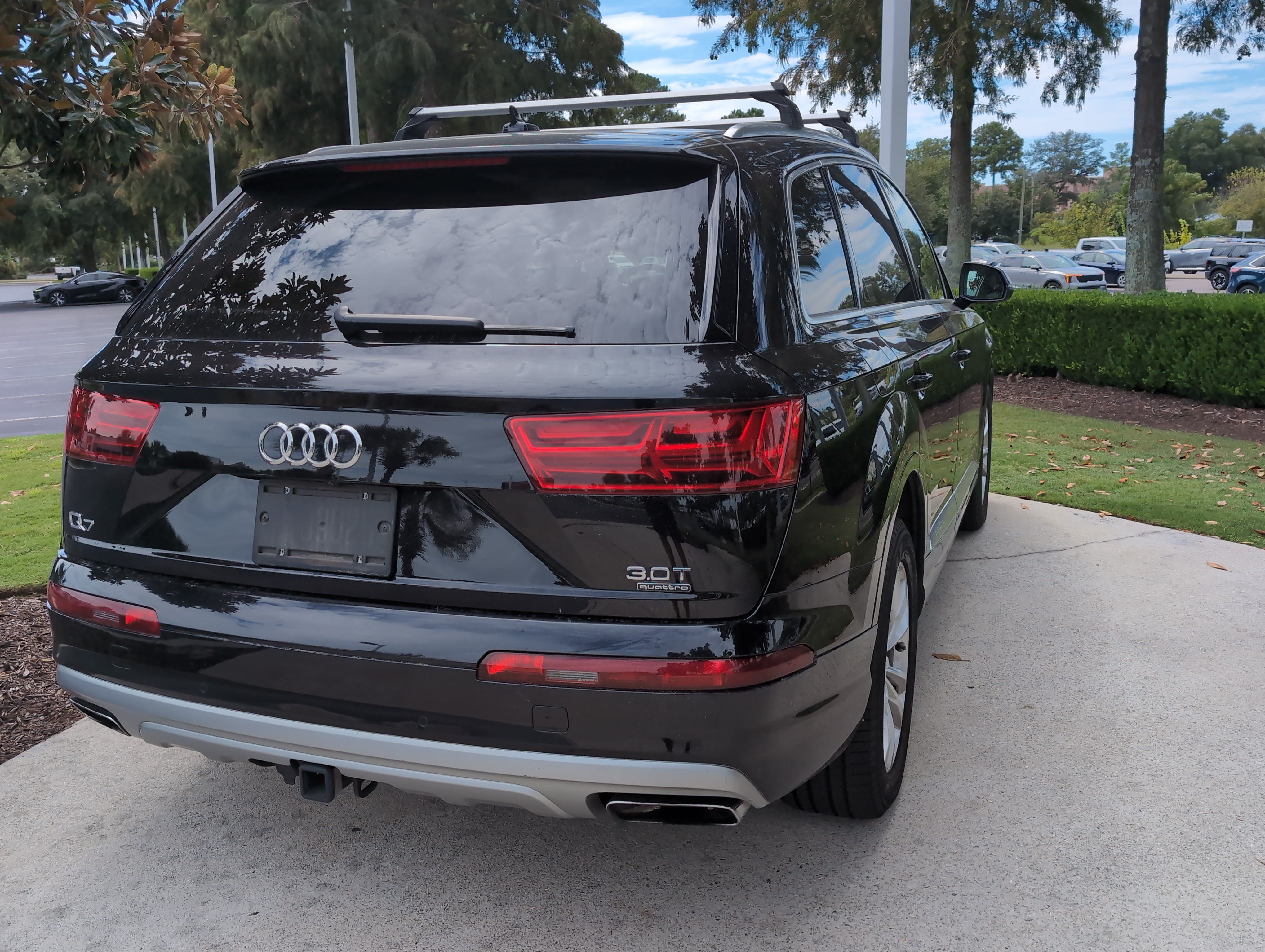 Used 2018 Audi Q7 3.0T Premium Plus AWD/4WD image 10