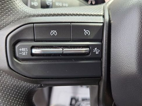 Used 2025 Chevrolet Colorado W/T RWD image 25