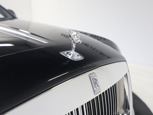 Certified 2020 Rolls-Royce Dawn RWD image 43