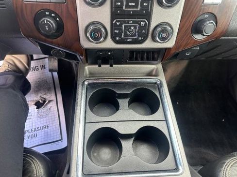 Used 2014 Ford F250 Lariat w/ Chrome Package image 24