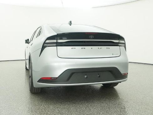 New 2026 Toyota Prius Plug-In Hybrid FWD image 78