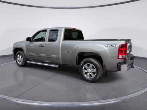 Used 2013 GMC Sierra 1500 SLE w/ Power Tech Package AWD/4WD image 3