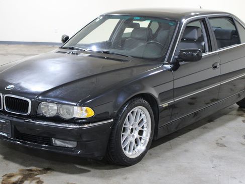 Used 2001 BMW 740iL RWD image 23