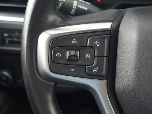 Used 2023 Chevrolet Suburban Premier RWD image 9