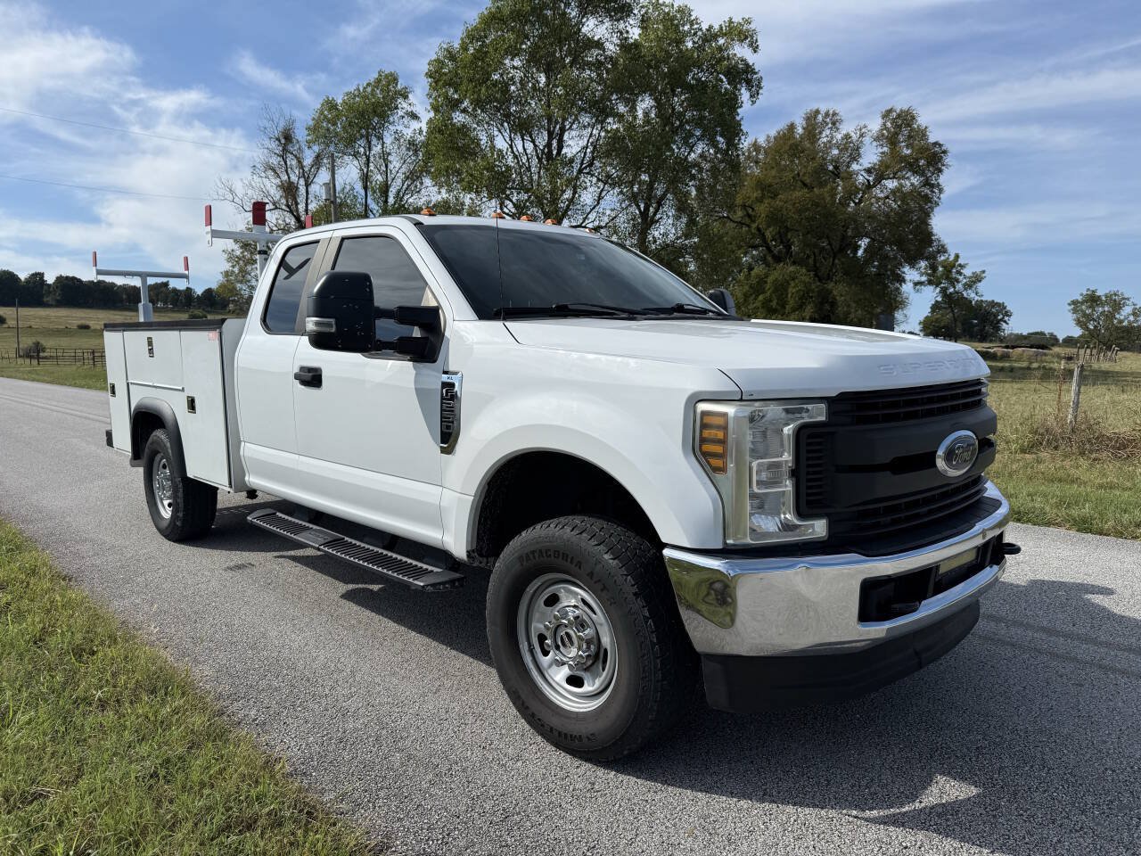 Used 2018 Ford F250 XL w/ Power Equipment Group AWD/4WD image 17