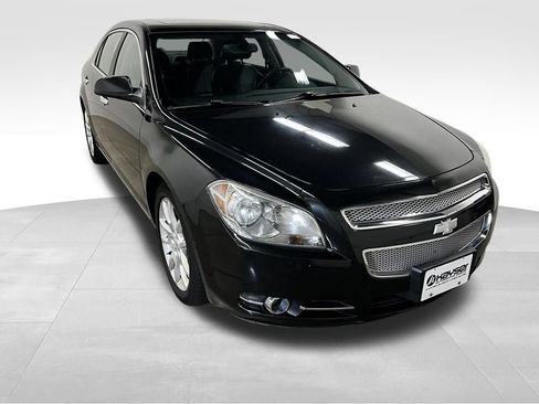 Used 2011 Chevrolet Malibu LTZ w/ HFV6 Engine Package FWD image 2