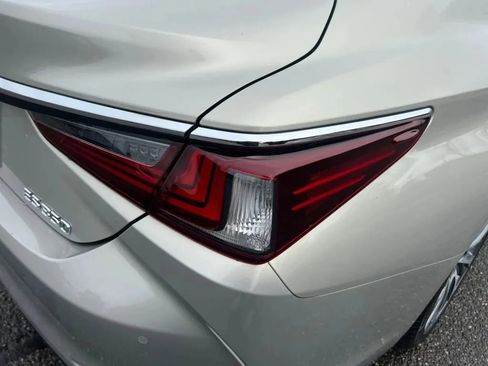 Used 2020 Lexus ES 350 w/ Premium Package FWD image 37