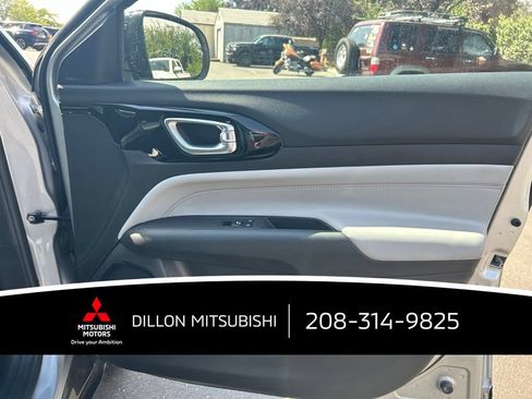 Used 2025 Jeep Compass Limited w/ Elite Group AWD/4WD image 15