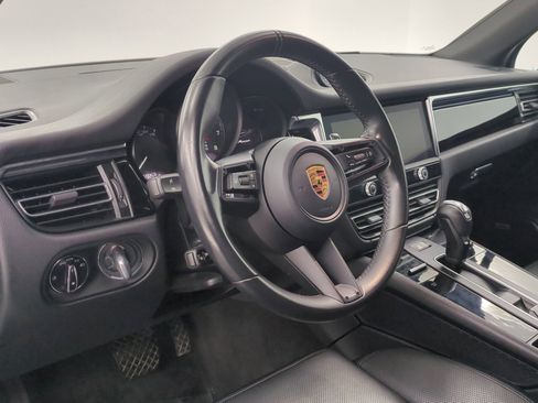 Certified 2023 Porsche Macan Turbo AWD/4WD image 4