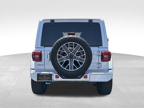 Used 2024 Jeep Wrangler High Altitude AWD/4WD image 9