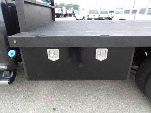 Used 2023 RAM 5500 Tradesman w/ Chrome Appearance Group AWD/4WD image 47