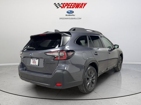 Certified 2025 Subaru Outback Onyx Edition image 9