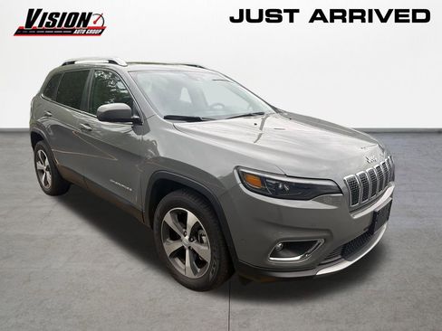 Used 2021 Jeep Cherokee Limited AWD/4WD image 3
