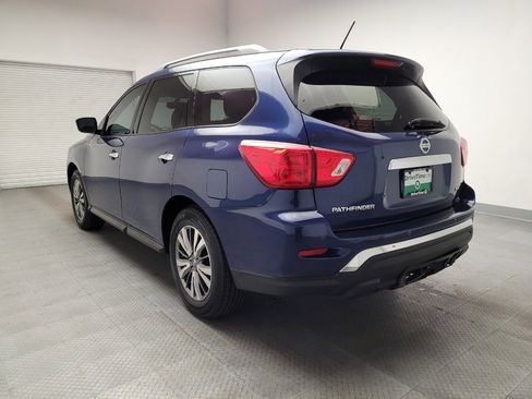 Used 2018 Nissan Pathfinder SV w/ SV Tech Package FWD image 5