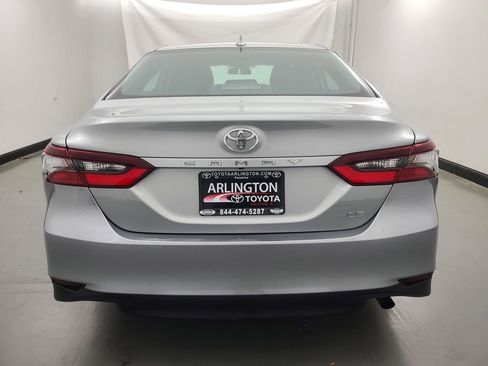 Used 2024 Toyota Camry LE image 5