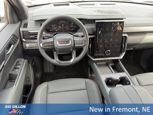 New 2026 GMC Acadia AT4 w/ Luxury Package AWD/4WD image 9