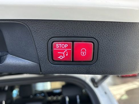 Certified 2021 Mercedes-Benz GLB 250 image 34