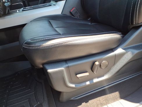 Used 2020 Ford F450 Lariat w/ Lariat Ultimate Package AWD/4WD image 11