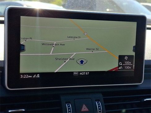 Used 2019 Audi Q5 2.0T Premium Plus w/ Premium Plus Package image 18