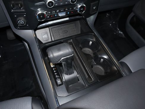 Used 2025 Ford F150 Lariat w/ Equipment Group 501A Mid image 31