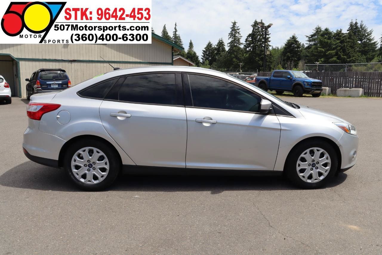 Used 2012 Ford Focus SE FWD image 9