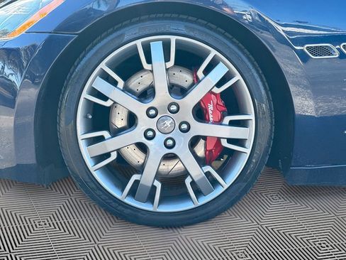 Used 2015 Maserati GranTurismo Sport image 28