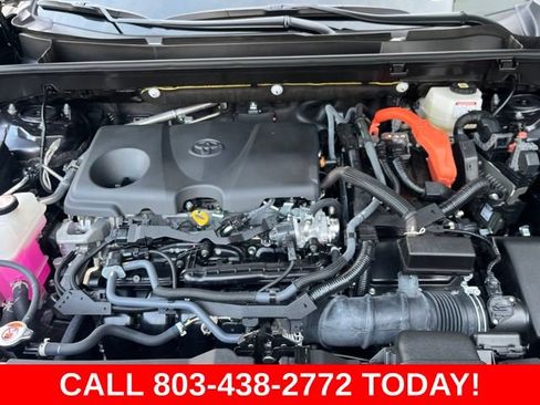 Used 2025 Toyota RAV4 XLE AWD/4WD image 36