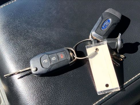 Used 2016 Ford F150 XLT w/ Equipment Group 301A Mid image 26