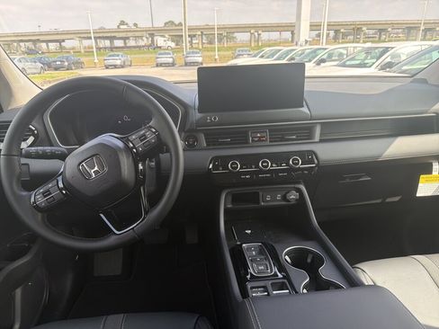 New 2026 Honda Pilot EX-L image 9