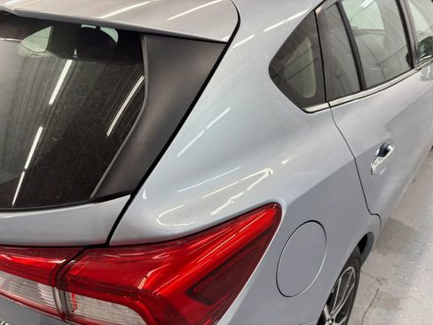 Used 2017 Subaru Impreza 2.0i Limited image 21